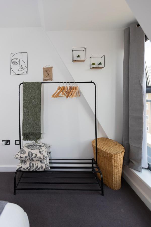 Stunning 3 Bedroom Penthouse With Terrace And Lift London Eksteriør bilde